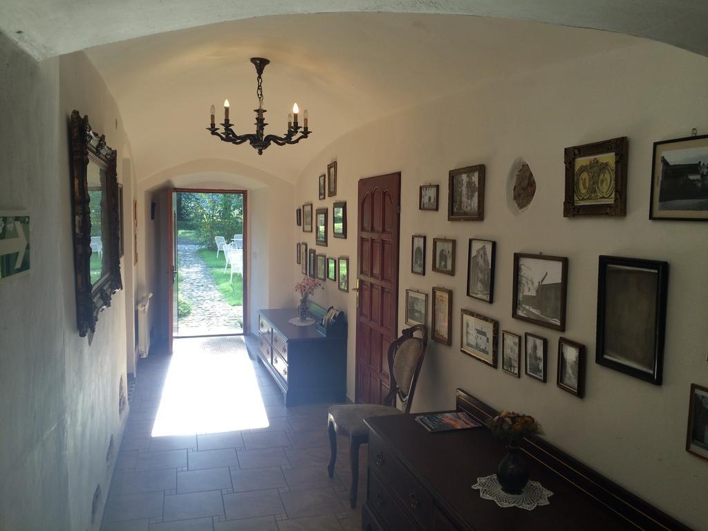 Zamek W Dziegielowie Εξωτερικό φωτογραφία